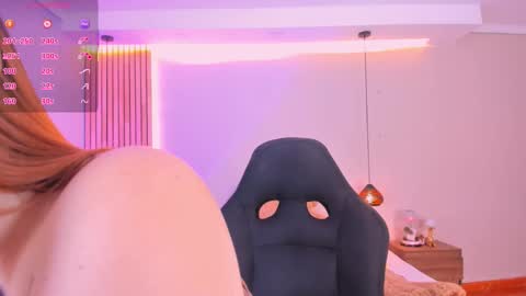 Snapshot of abbieedmond chatting on November 2025 04:13:02 AM Abbie Edmond online show from November 2025 04:13:02 AM