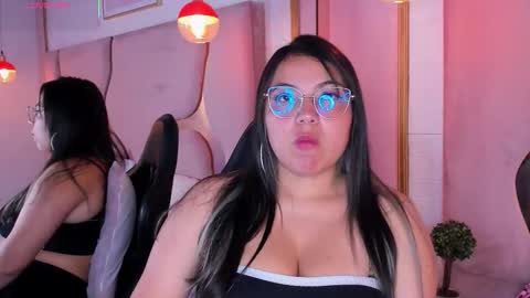 abbiejones_ online show from November 2025 12:53:01 PM