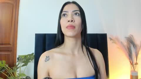 Abbie Joness online show from October 2025 11:52:02 AM