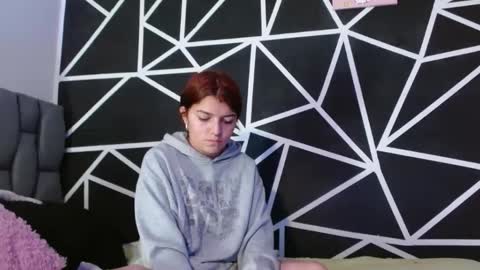 Abby y Crhiss  online show from September 2025 04:01:01 AM