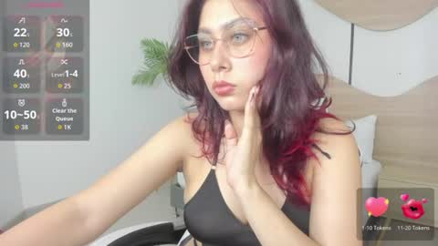 Snapshot of abby_curry chatting on June 2026 11:27:02 PM A B B Y online show from June 2026 11:27:02 PM
