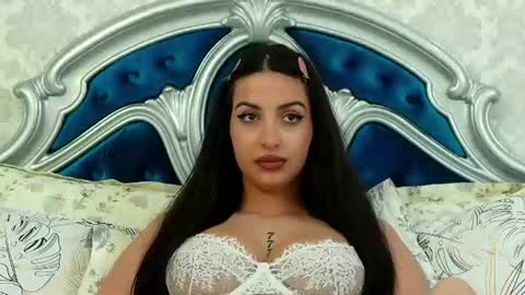 Snapshot of abby_moonx chatting on June 2026 05:44:01 PM Abby online show from June 2026 05:44:01 PM