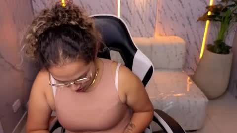 abby_russo_tx online show from May 2026 03:24:01 AM