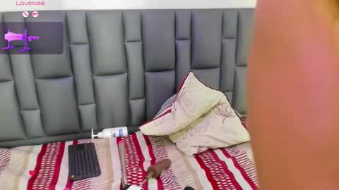 Snapshot of abbyadams23 chatting on December 2025 04:10:01 AM abbyadams23 online show from December 2025 04:10:01 AM