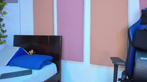 Snapshot of abbyblairs3 chatting on December 2025 05:46:02 AM ---Abby--- online show from December 2025 05:46:02 AM