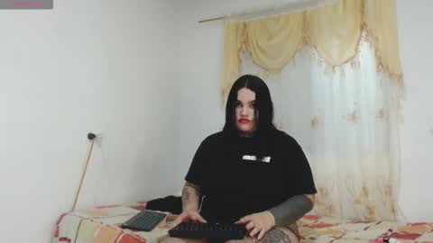 abbyhiltton online show from October 2025 05:55:01 AM