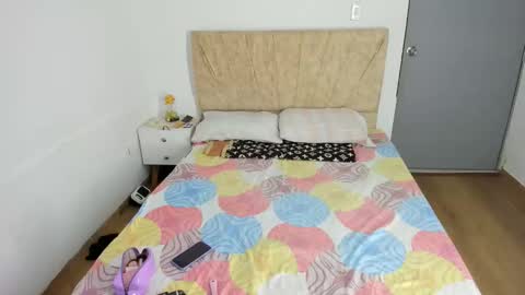 Snapshot of abbyhowlland chatting on December 2025 12:49:02 AM sara online show from December 2025 12:49:02 AM