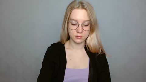 Snapshot of abbymoore__ chatting on January 2025 08:57:02 AM Abby Lovense is active online show from January 2025 08:57:02 AM