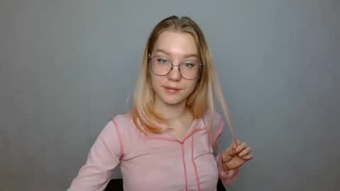 Snapshot of abbymoore__ chatting on January 2025 12:13:01 PM Abby Lovense is active online show from January 2025 12:13:01 PM