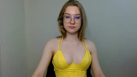 Abby Lovense is active online show from June 2026 10:25:02 AM