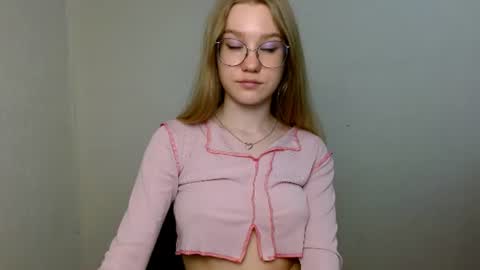 Abby Lovense is active online show from June 2026 02:43:01 PM