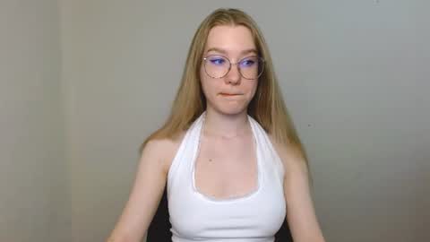 Abby Lovense is active online show from July 2026 09:05:01 AM