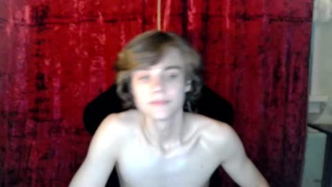 Snapshot of abbysal_blade chatting on December 2024 02:21:01 PM abbysal_blade online show from December 2024 02:21:01 PM