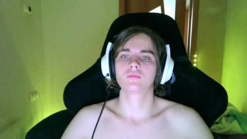 Snapshot of abbysal_blade chatting on October 2025 07:32:01 AM abbysal_blade online show from October 2025 07:32:01 AM