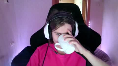 Snapshot of abbysal_blade chatting on November 2025 06:02:02 AM abbysal_blade online show from November 2025 06:02:02 AM