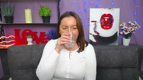 abbytaylorr online show from March 2025 05:38:02 PM