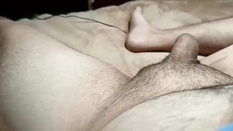 Snapshot of abcabcabc8 chatting on December 2025 05:57:01 AM Hookiehax online show from December 2025 05:57:01 AM