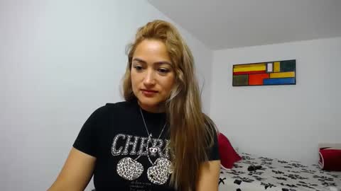 Snapshot of abie_spicy_ chatting on October 2025 01:30:01 PM ximena online show from October 2025 01:30:01 PM