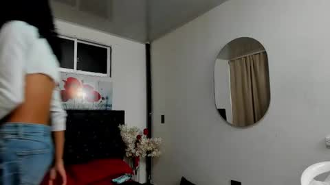 Snapshot of abigail_f00x chatting on July 2026 12:51:02 PM Abigail online show from July 2026 12:51:02 PM