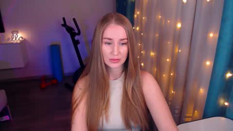 Anna online show from January 2025 03:20:01 PM