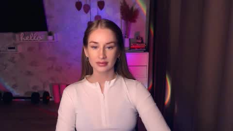 Anna online show from November 2025 07:26:02 PM