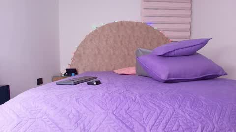 Abigail online show from December 2025 03:01:02 AM