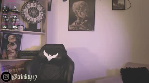 Snapshot of abril__colen chatting on December 2024 09:09:02 PM April online show from December 2024 09:09:02 PM