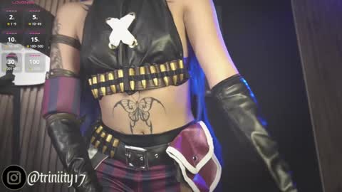 Snapshot of abril__colen chatting on December 2024 05:22:01 PM April online show from December 2024 05:22:01 PM