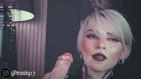 Snapshot of abril__colen chatting on December 2024 07:38:02 PM April online show from December 2024 07:38:02 PM