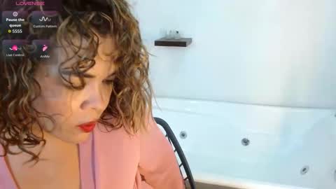 Abril Beltran online show from February 2026 10:15:01 PM