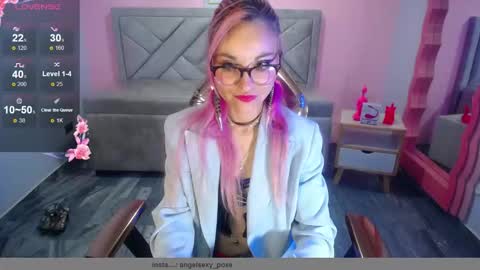 abril_ch_ online show from November 2025 10:48:02 AM