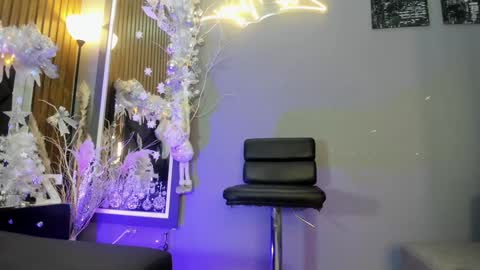 Snapshot of abril_ricci chatting on December 2024 04:28:02 AM Abril  online show from December 2024 04:28:02 AM