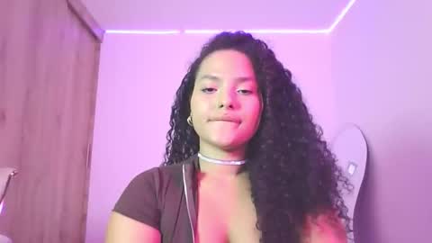 Snapshot of abril_ricci chatting on October 2025 06:56:01 AM Abril  online show from October 2025 06:56:01 AM