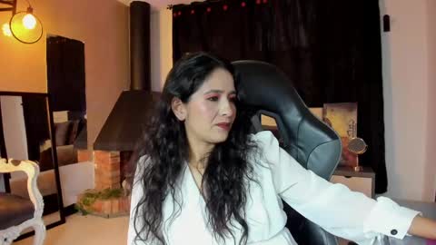 Abril online show from May 2026 01:49:02 PM