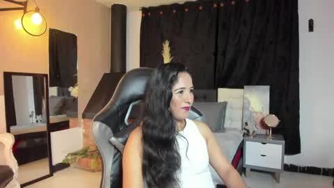 Abril online show from June 2026 03:56:02 AM