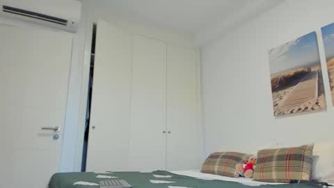 Helena online show from December 2025 10:09:02 AM