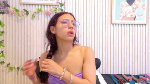 abrilmirren online show from March 2026 11:03:01 AM