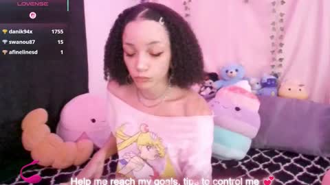 Peach online show from October 2025 03:45:02 AM