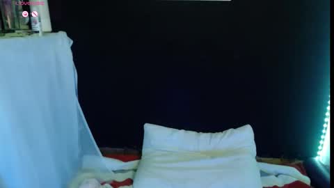 Absenta vert online show from March 2026 10:40:01 PM