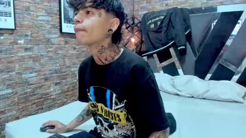 Snapshot of acidmilo chatting on December 2024 11:22:01 AM Acid Milo online show from December 2024 11:22:01 AM