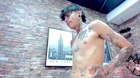 Snapshot of acidmilo chatting on December 2024 02:28:01 PM Acid Milo online show from December 2024 02:28:01 PM