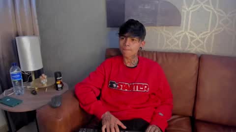 Snapshot of acidmilo chatting on December 2024 03:15:02 PM Acid Milo online show from December 2024 03:15:02 PM