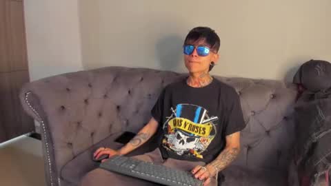 Snapshot of acidmilo chatting on December 2024 04:26:01 PM Acid Milo online show from December 2024 04:26:01 PM