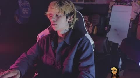 Acid Milo online show from May 2026 06:08:01 AM