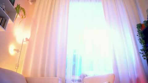 Snapshot of ad0res chatting on December 2025 09:38:01 AM Lana online show from December 2025 09:38:01 AM