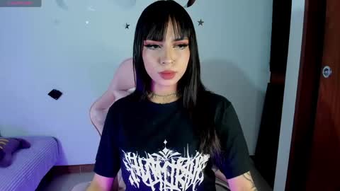   online show from April 2026 07:14:01 AM