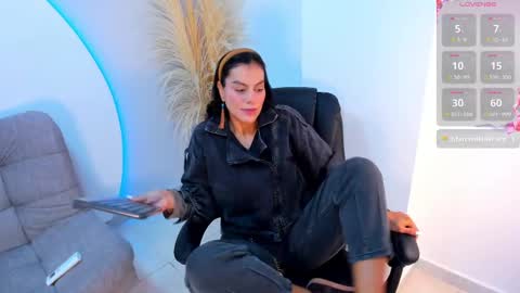    online show from September 2025 01:45:01 PM