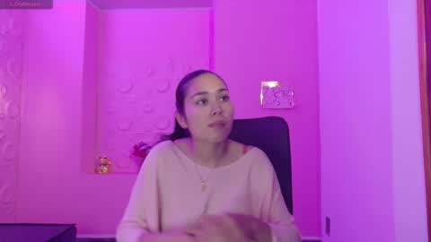 Snapshot of adaira31 chatting on November 2025 04:43:02 AM Adaira online show from November 2025 04:43:02 AM