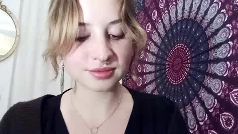 Adalyn online show from October 2025 07:05:01 PM