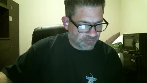 adam91720 online show from December 2024 05:16:01 AM